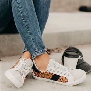 Vintage Havana Dina Slip-On Sneaker